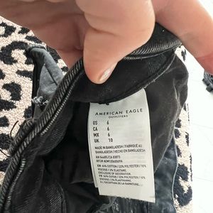 Women’s Size 6 - American Eagle Jean Short